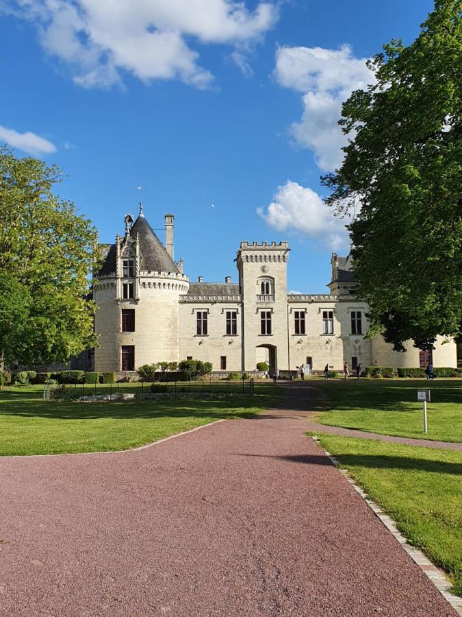 Le Gite Du Puits Aubert Breze Buitenkant foto